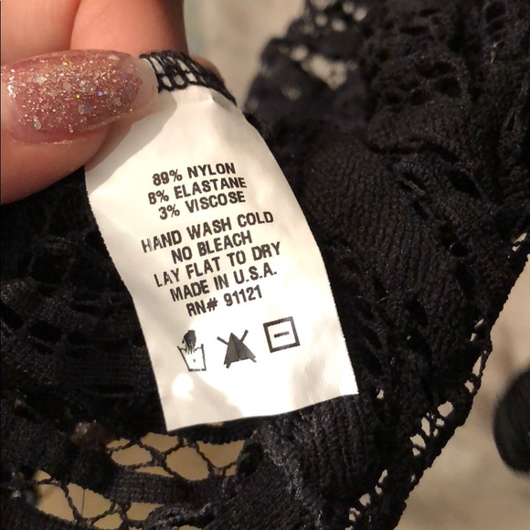 Sno Skins Lace/Mesh 3/4 Sleeve Top - Picture 7 of 7